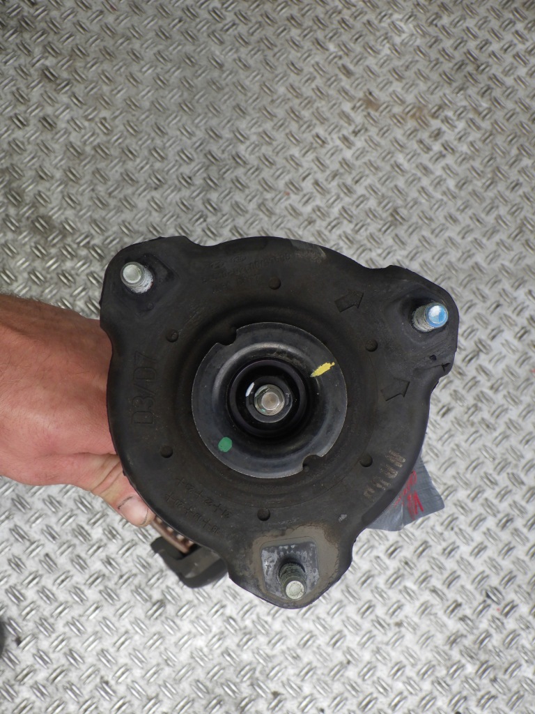 фото №4, Поворотный кулак амортизатор правый перед kia sportage iv