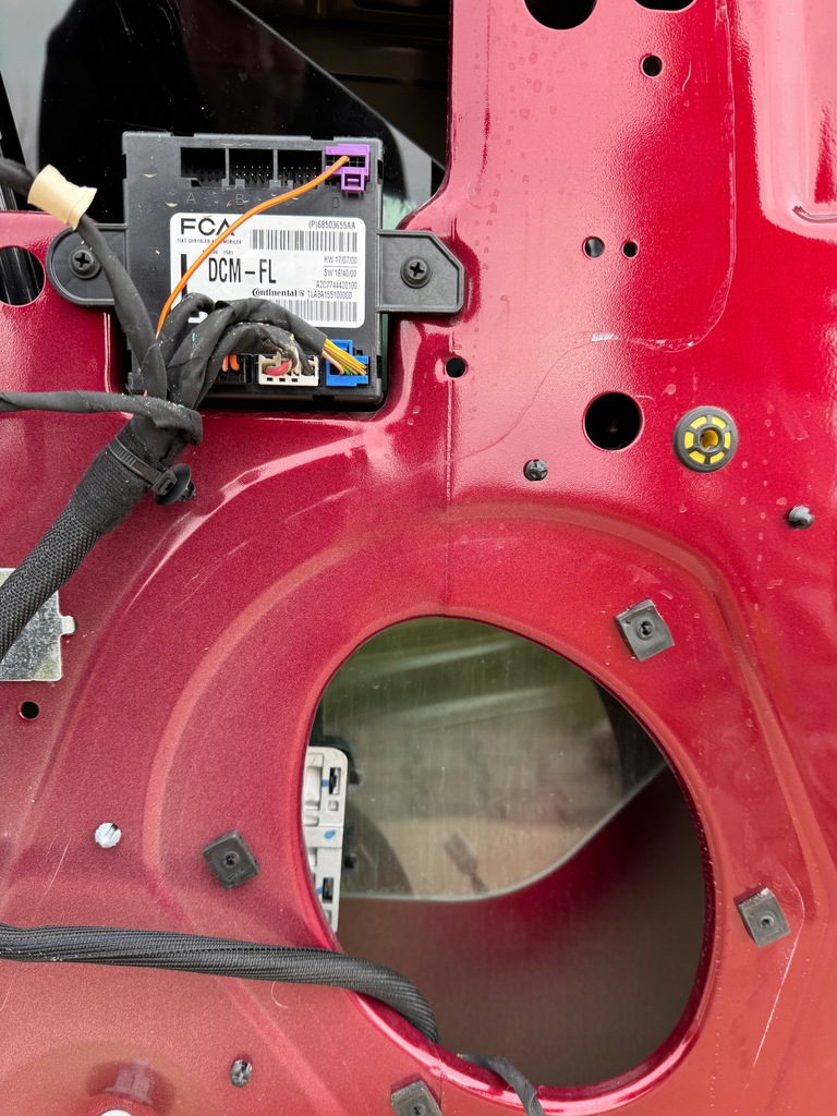 фото №9, Dodge challenger левая дверь 2021+ полный