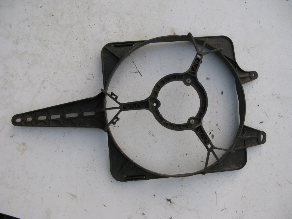 фото №1, Fiat uno корпус захист вентилятора 8240056