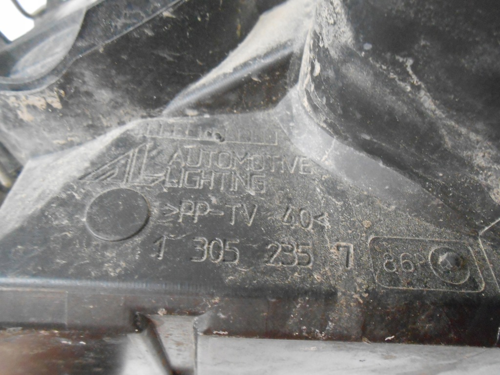 фото №10, Audi a3 8p лампа фара права перед 1301016093 1305235786r 8p0941004a