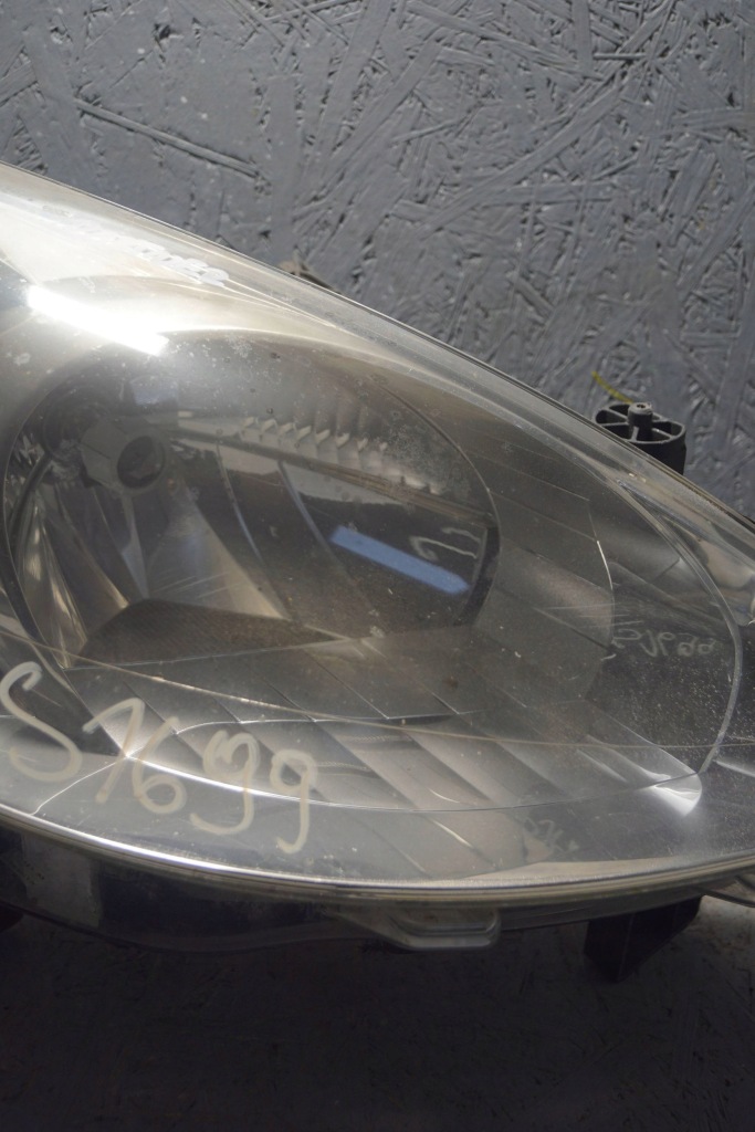 Peugeot partner 3 фара праві перед s1699 Оригінал