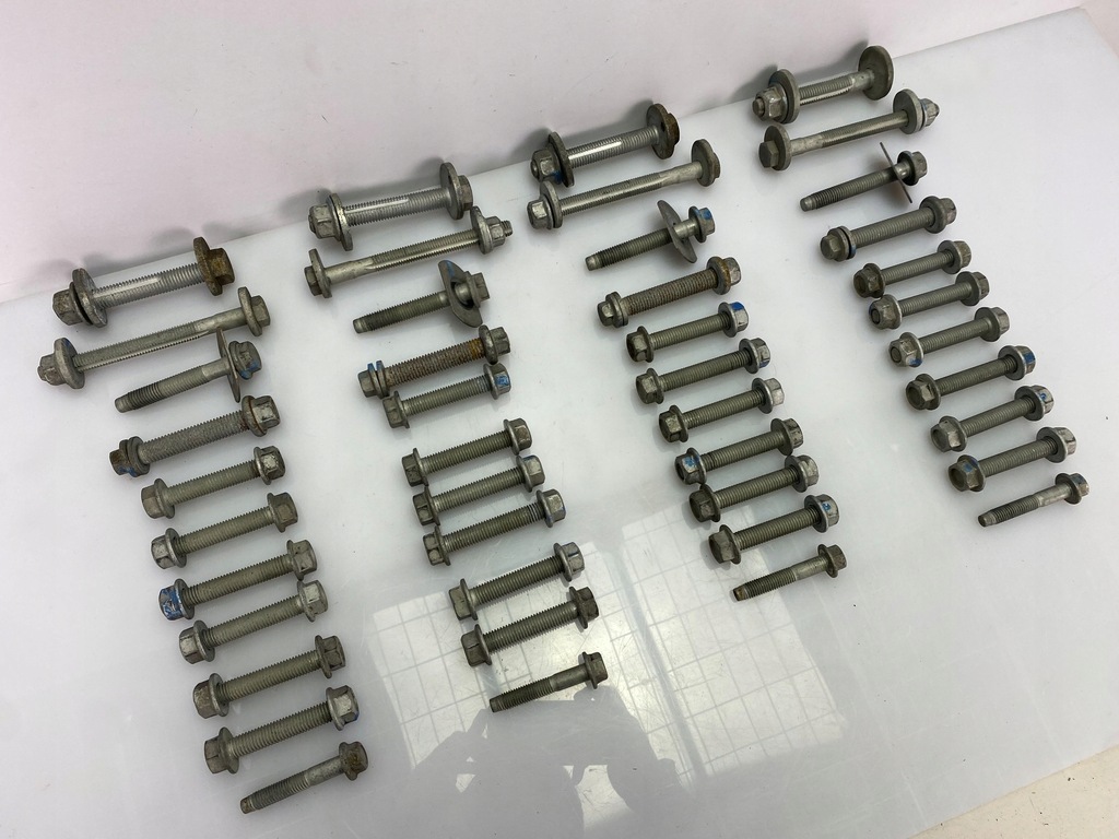 фото №1, Болты подвеска заднего chevrolet camaro 2016+