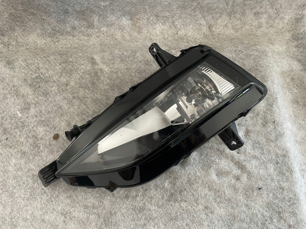 фото №1, Vw golf vii 7 lift левый противотуманная фара