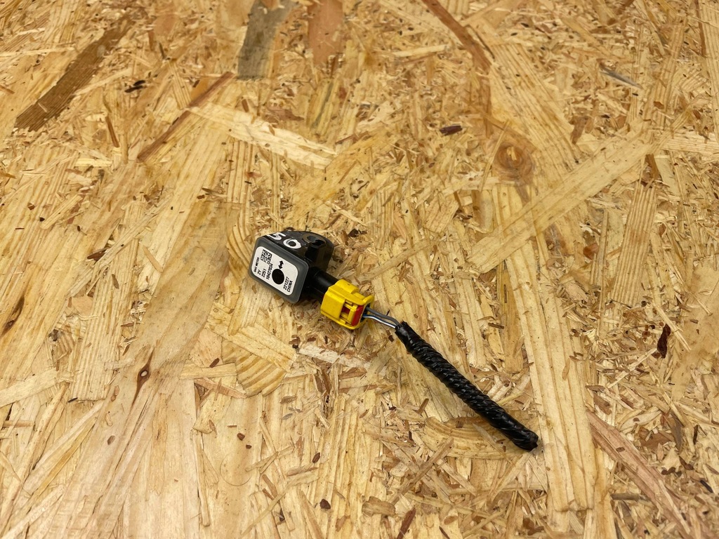 фото №7, Датчик удара ударный штекер mg zs 10427034 2017-