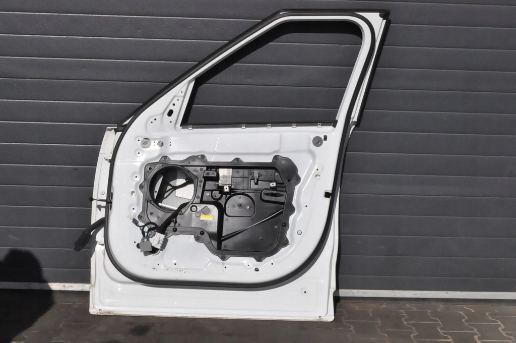 фото №8, Land rover discovery l462 дверь правый перед