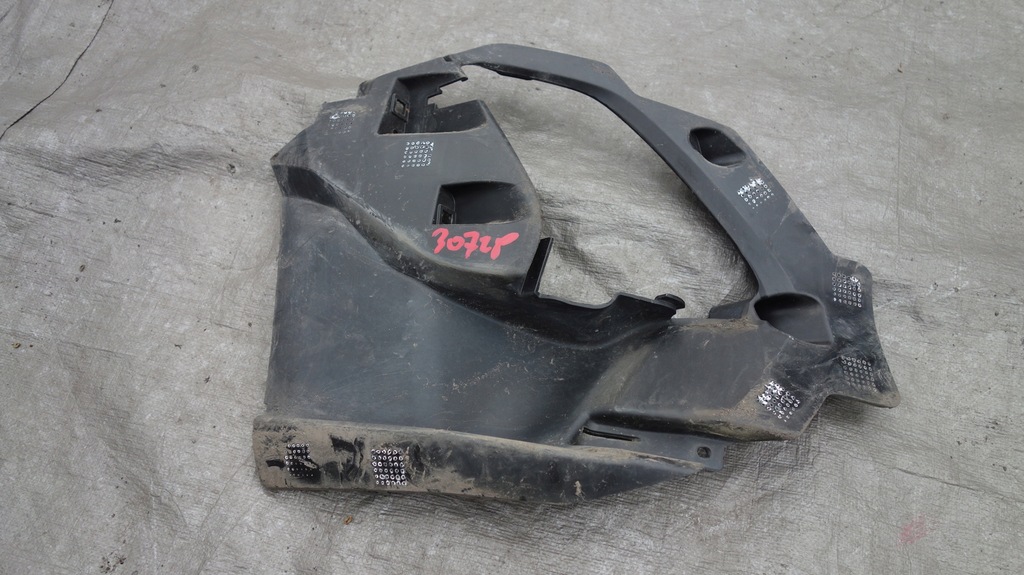 фото №8, Напрямна кронштейн протитуманної фари ford focus mk4 st