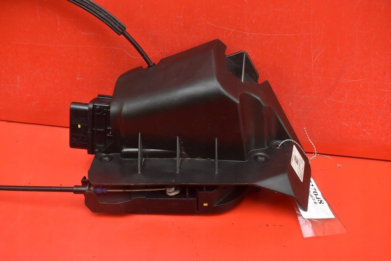 фото №1, Замок двері лівий задня задній av1a-r26413-ab ford b-max 08-17