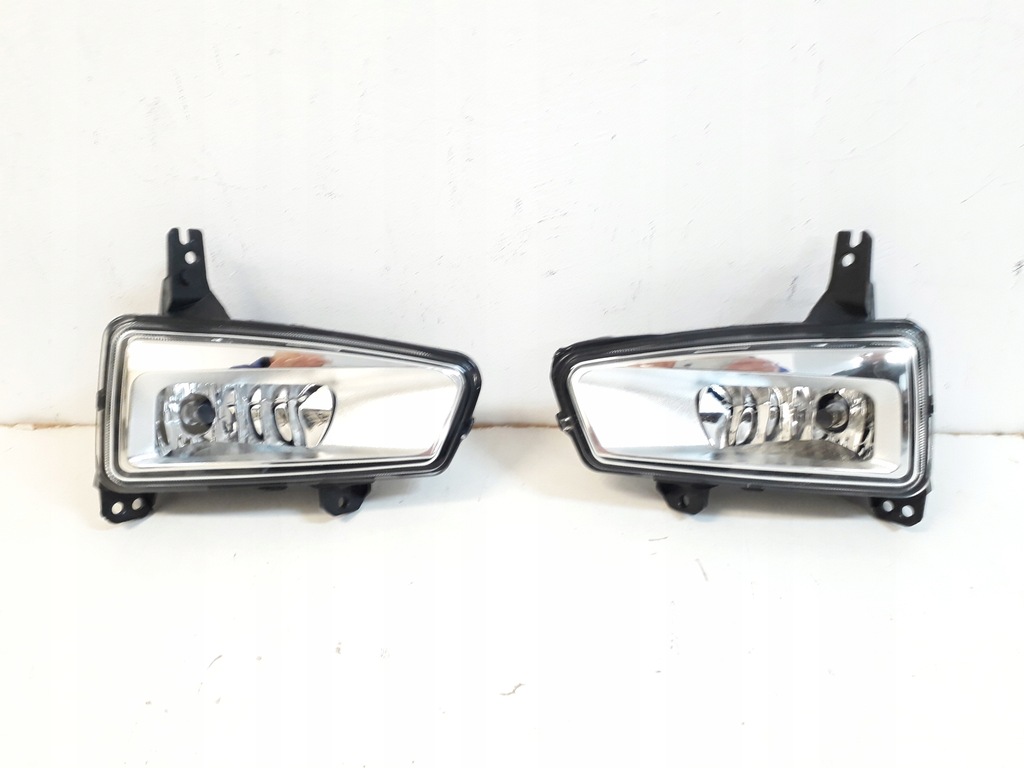 фото №5, Правий протитуманна фара ford mk5 fusion lift 2019 - 19- usa