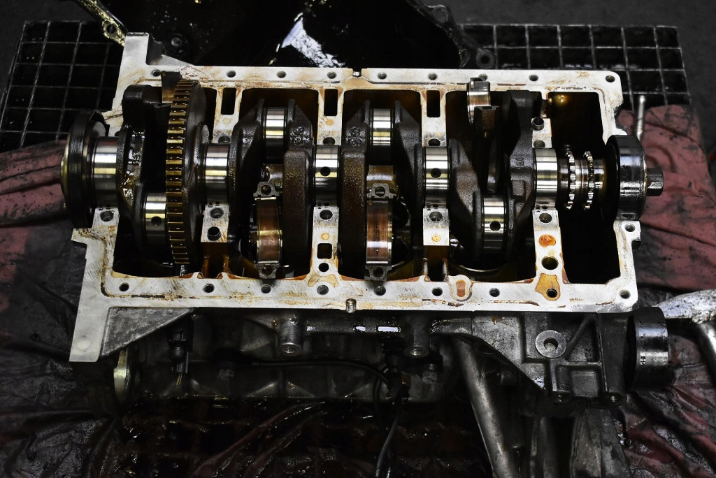 Блок низ  двигателя wał n46b20by bmw e90 e91 2.0i 129 km 04-10 Цена