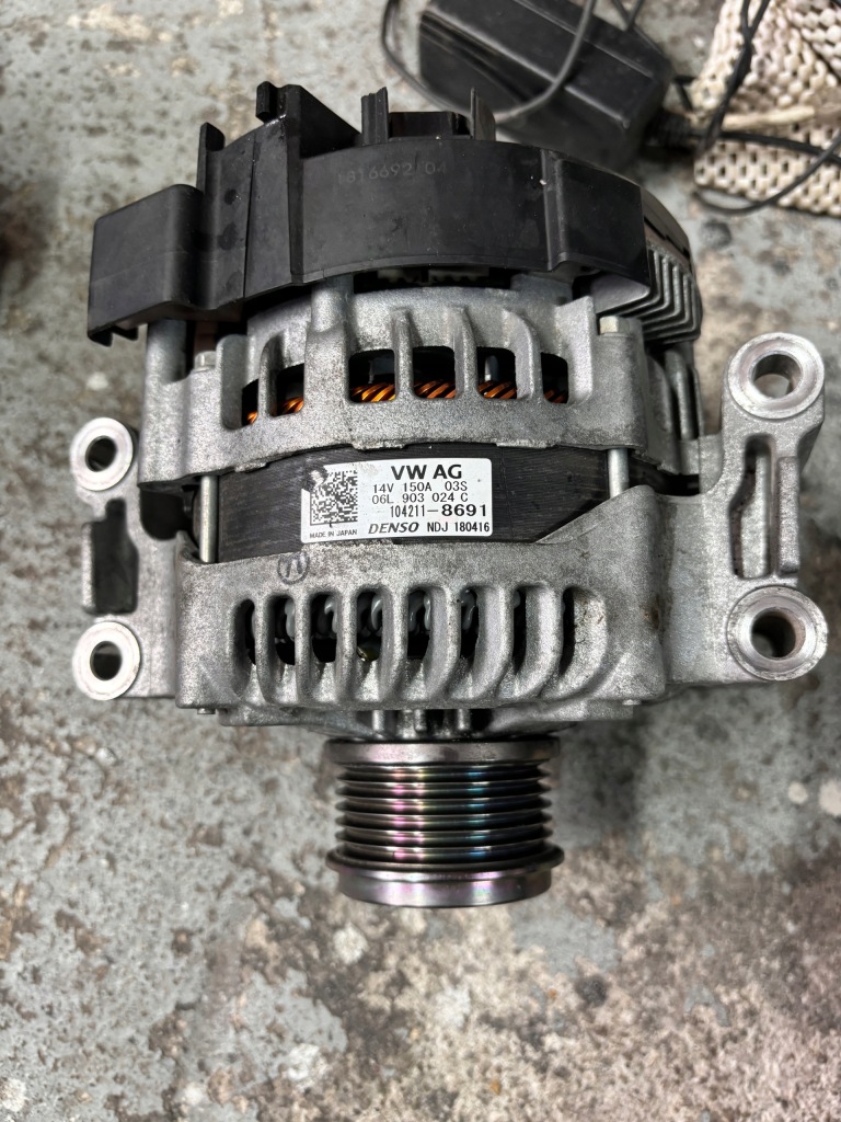 Купити Генератор audi 06l903024c