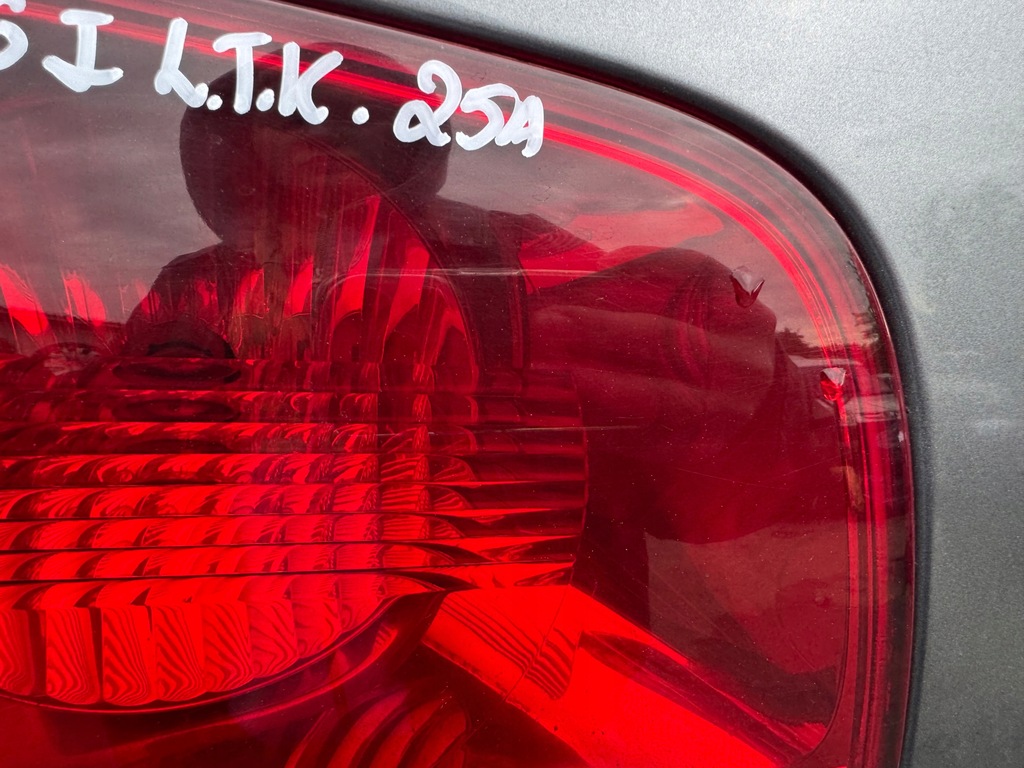 фото №7, Vw touareg i лампа левая задняя левый задняя с крышки w крышка крышка багажника