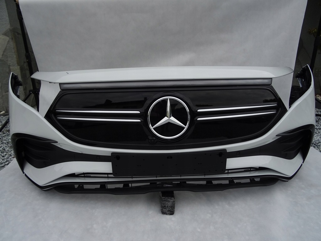 фото №1, Бампер перед mercedes eqb amg x243 электрик