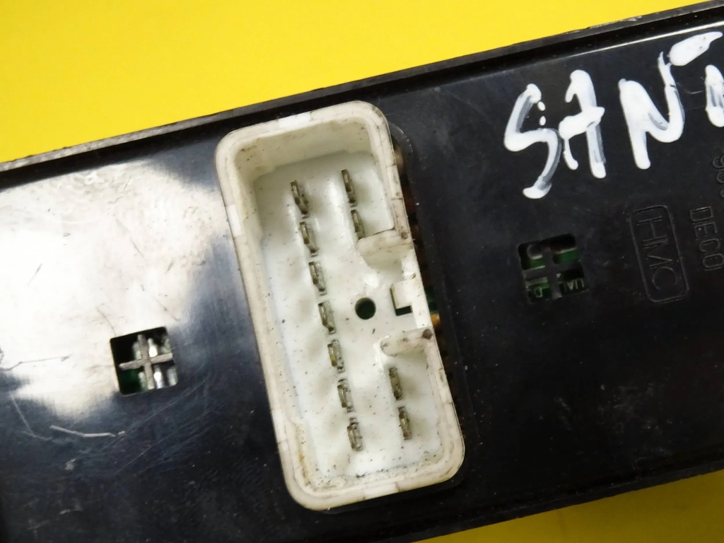 фото №7, Перемикач панель вікон лівий перед hyundai santa fe 621w03780 nr1055