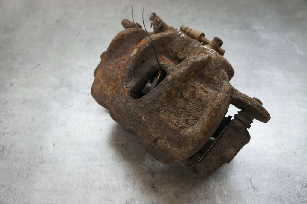 фото №3, Суппорт левый перед land rover discovery iv l319