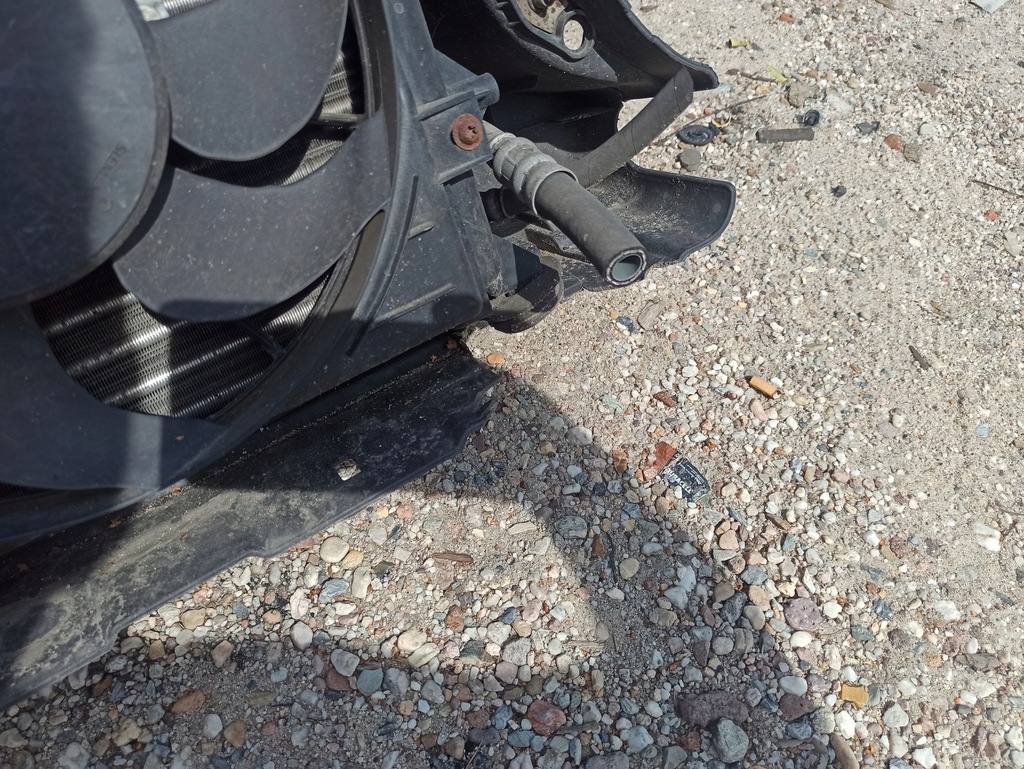 фото №10, Pas передний усилитель радиатор вентилятор vw passat b6 1.6fsi