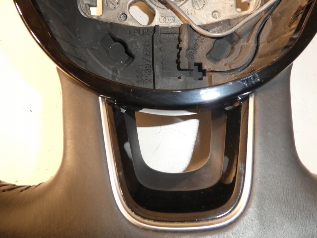 фото №9, Audi q3 8u воздуховод трёхспицевая 8u0124b