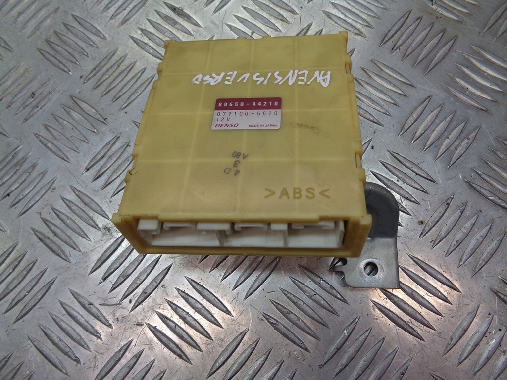 фото №1, Модуль toyota avensis verso 88650-44210