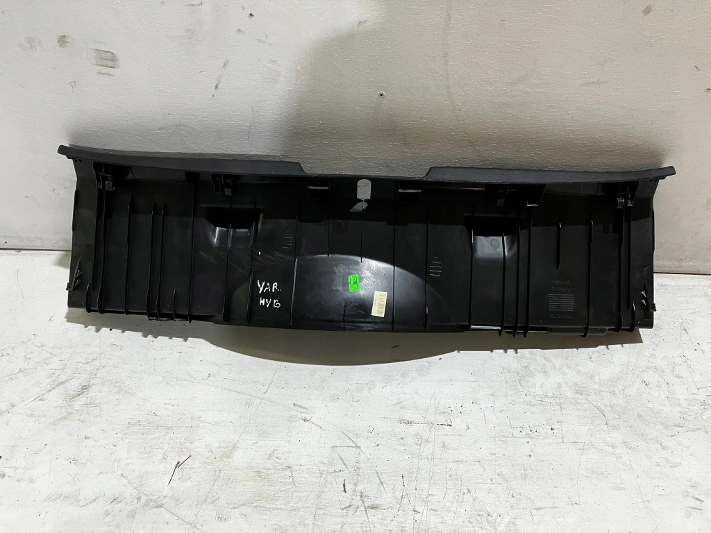 Купить Yaris 3 накладка порог багажника поперечина заднего