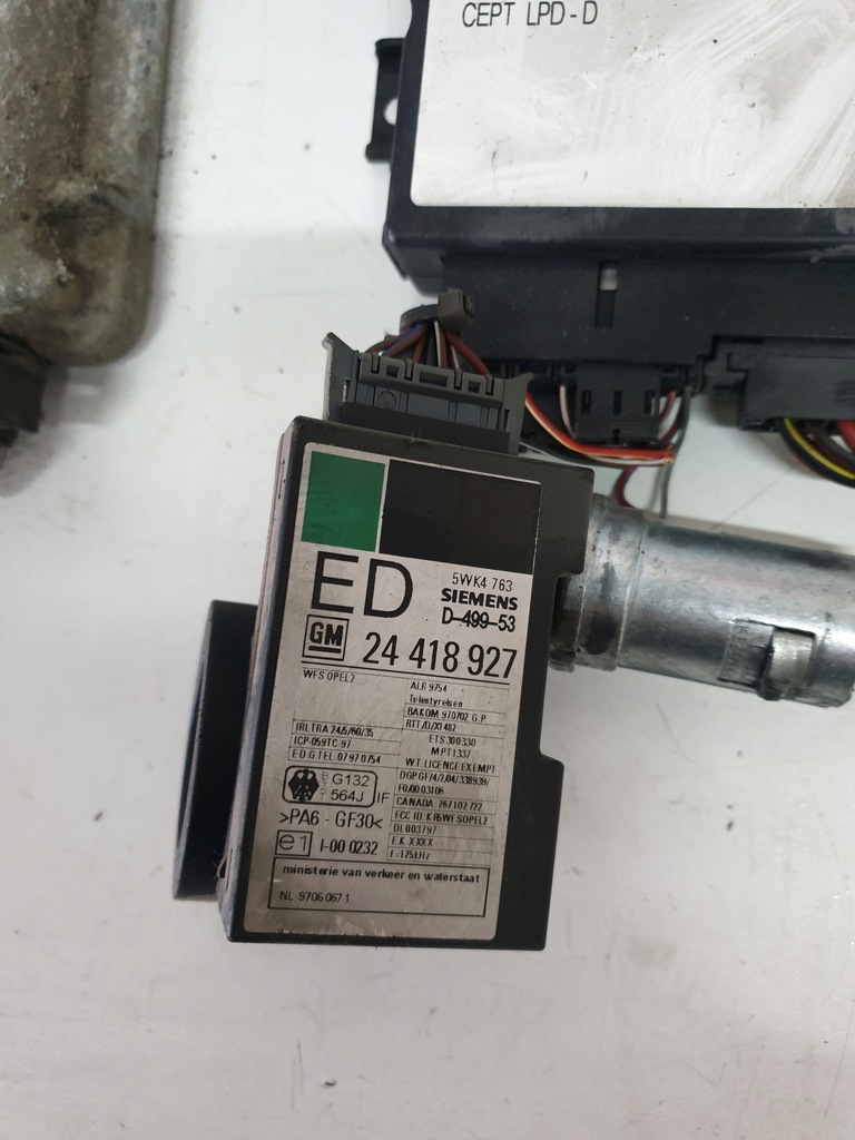 фото №7, Блок керування набір стартовий volkswagen polo 9n 1.4 03e906033l