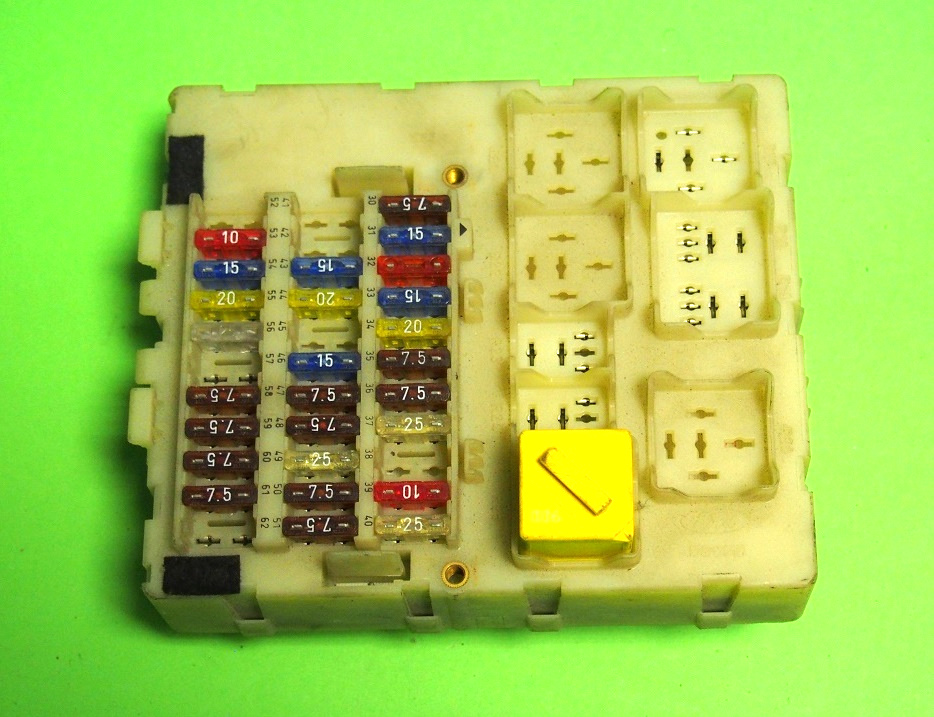 фото №1, Коробка запобіжників bsi ford focus 98ag14a073cg