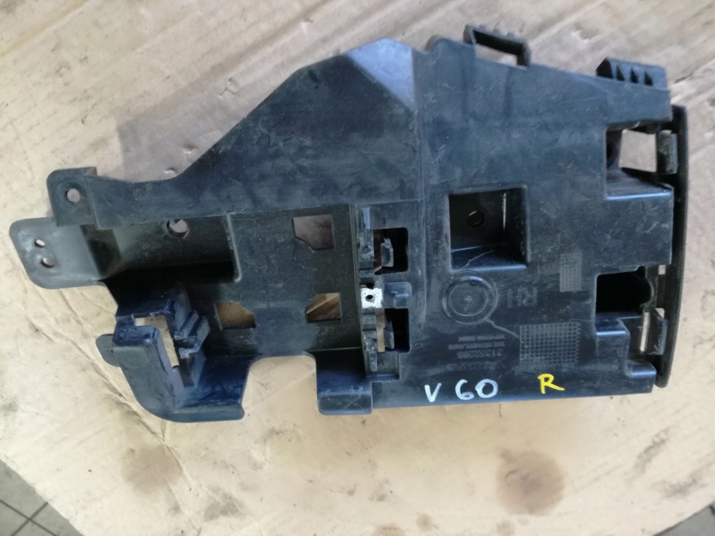 фото №1, Volvo v60 напрямна кронштейн бампера правий задня