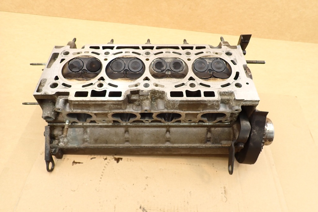 Peugeot 407 2.2 16v 2004- головка цилиндров 9634402210 ew12 оригинальный номер с Разборки