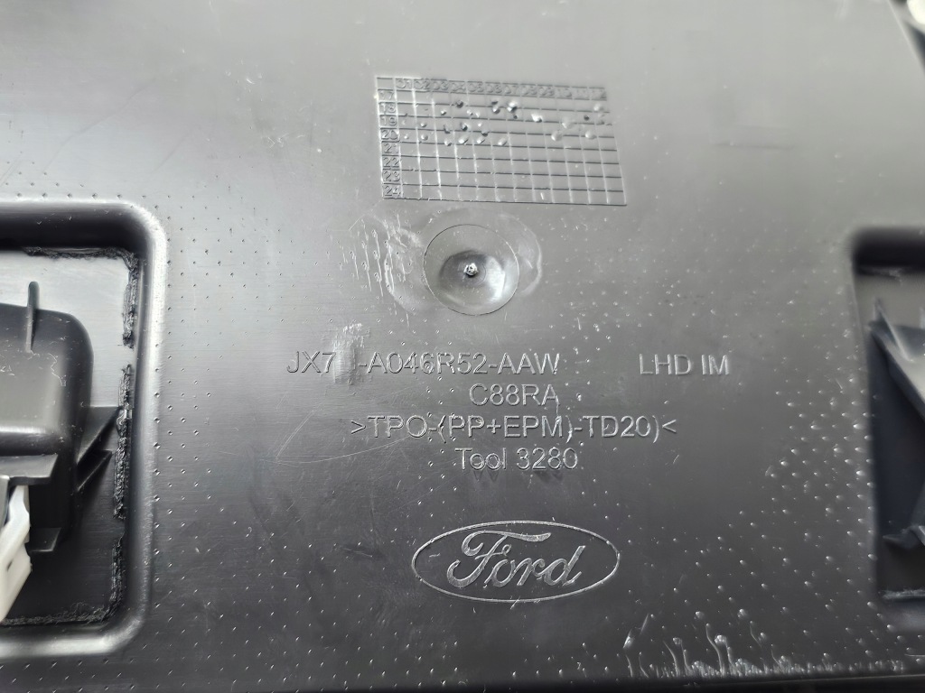 Заглушка защита консоли панели ford focus mk4 iv Киев