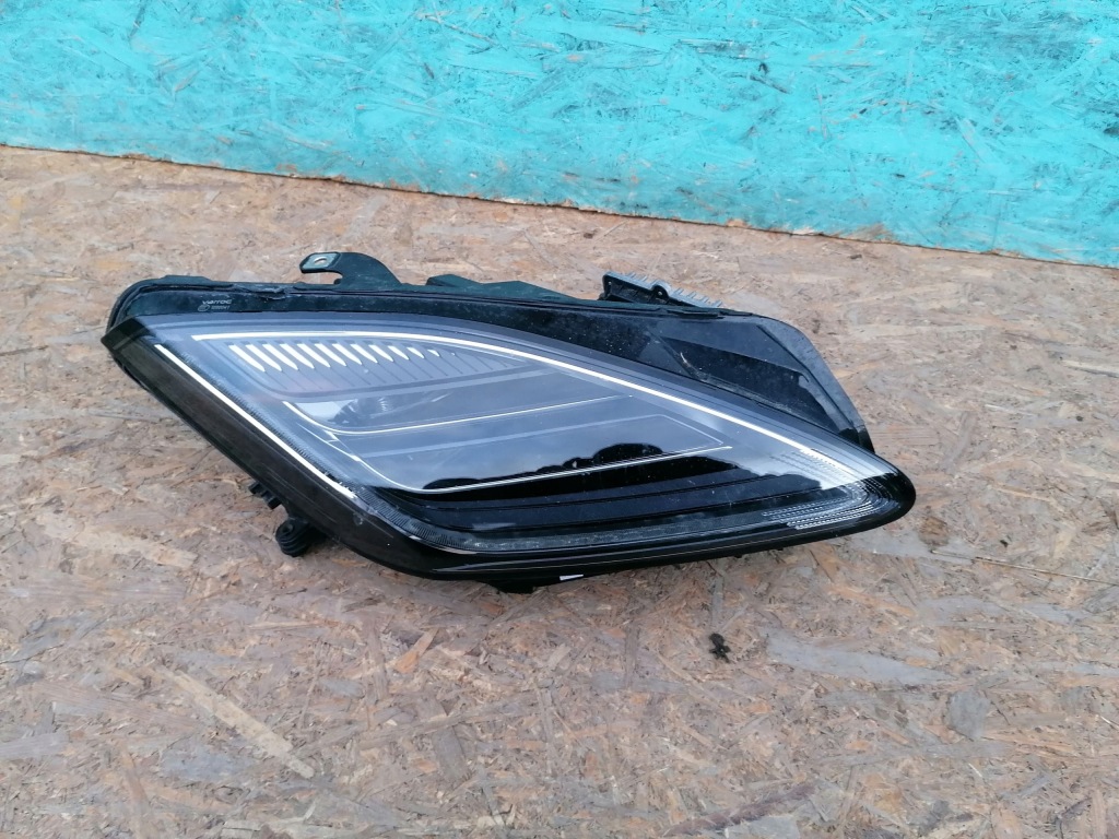 фото №1, Лампа права jaguar e-pace lift