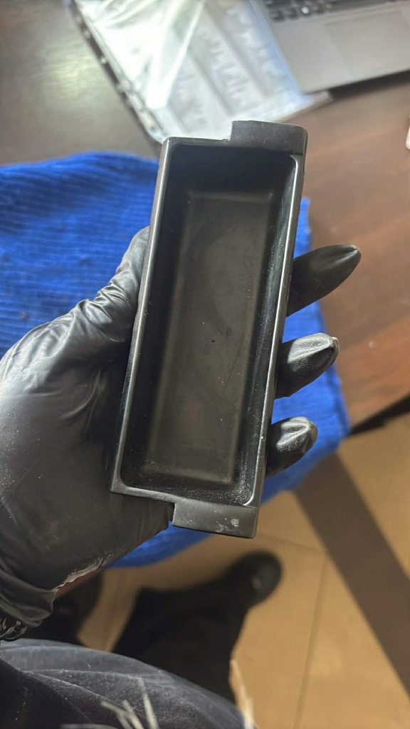 Купить Вкладыш пепельницы задний  задний vw passat b5 fl 3b0857962d