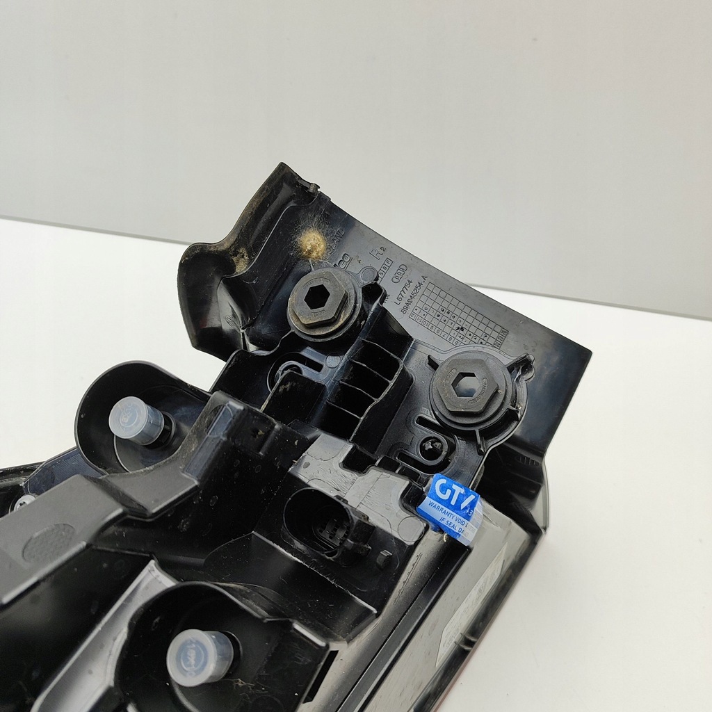 фото №7, Audi q4 sportback e-tron 2023 правая сторона лампа задняя