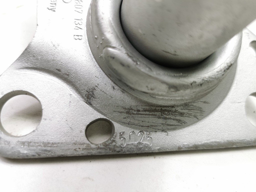 фото №8, Відбійник зона деформації правий перед audi a6 c5 оригінальний номер 4b0807134b