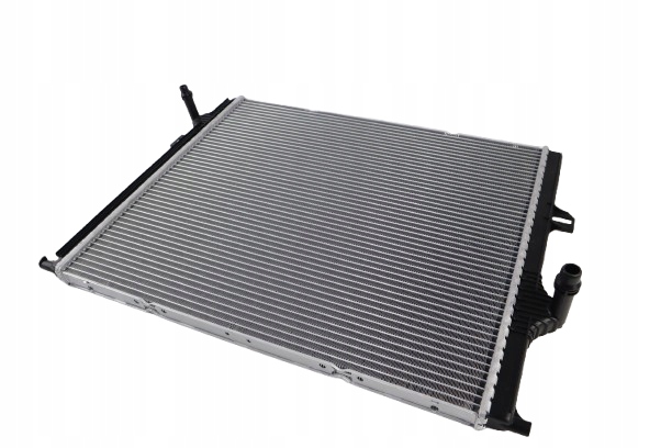 Купити Радіатор рідини води bmw 3 f30 f20 f32 f33 f36 рестайлінг  2.0 3.0 бензин 8625430