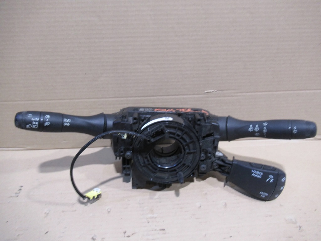 фото №1, Перемикачі комбінований 255678207r dacia duster ii