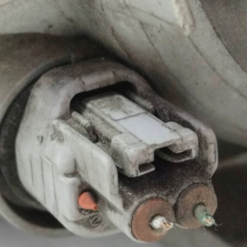 фото №11, 2000 toyota yaris лампа передня 52002