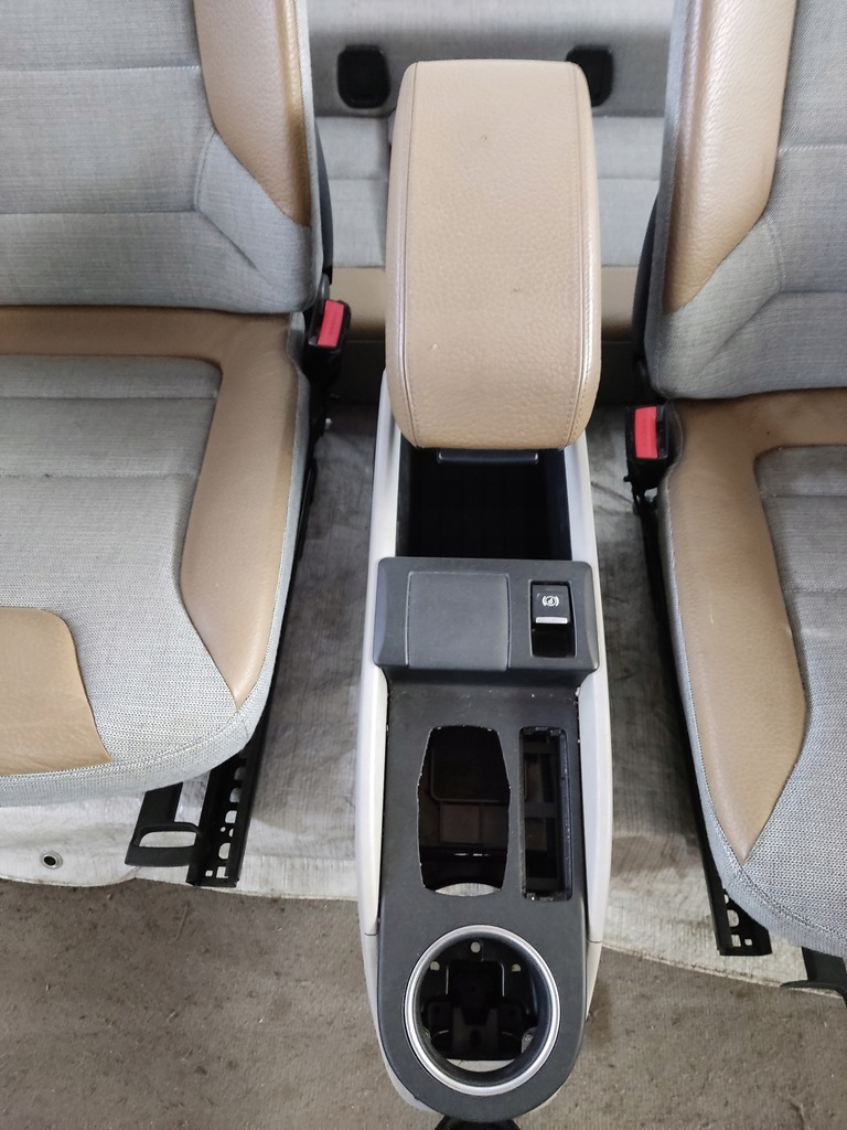 фото №10, Bmw i3 i01 салон сиденья подогрев заднее сиденье туннель обивка solaric cassia