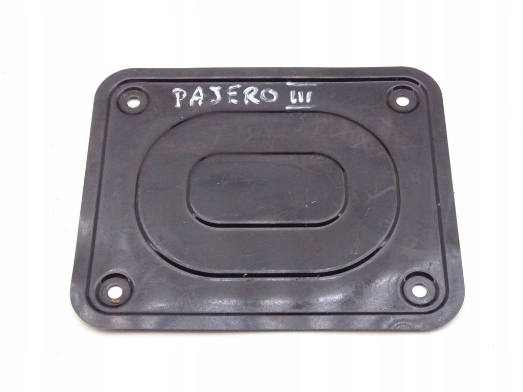 фото №1, Mitsubishi pajero iii 99-06 заглушка пол