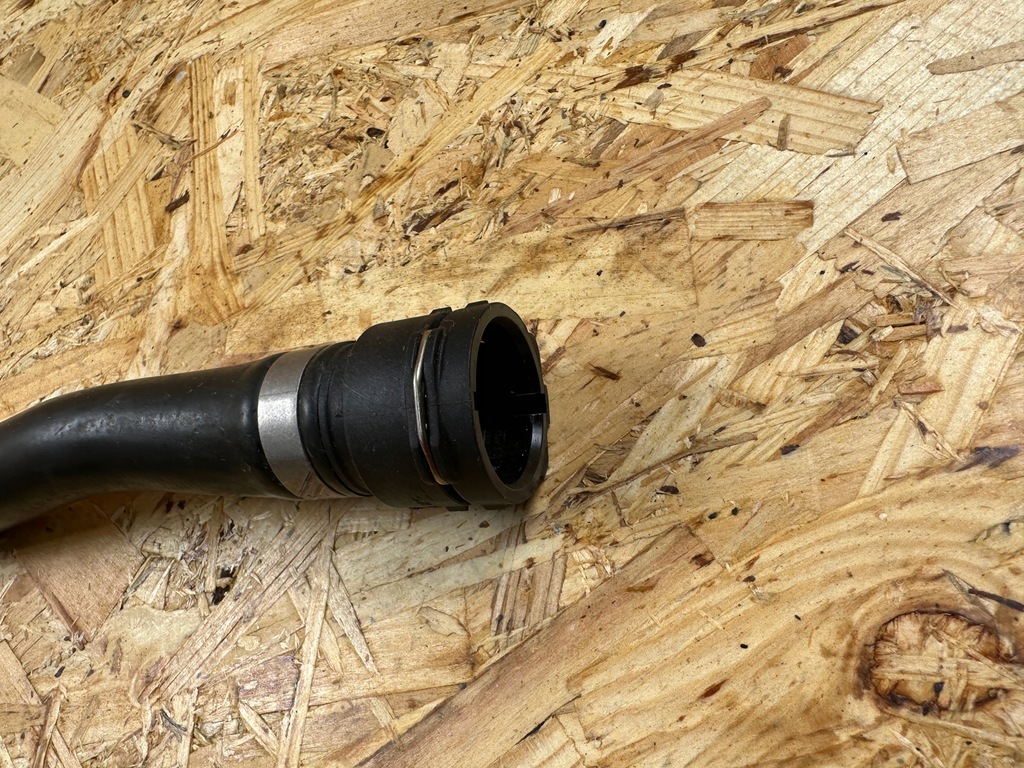 фото №8, Труба шланг wąż wody porsche taycan 9j1 9j1121629 2019-