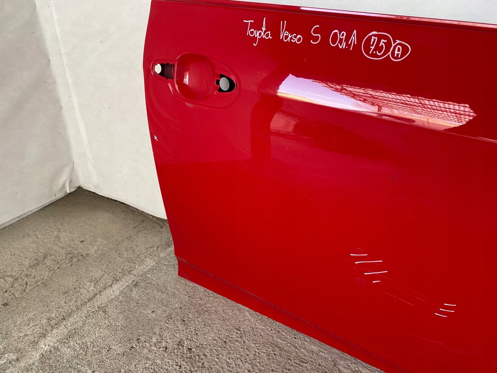 фото №11, Toyota verso s subaru trezia дверь передние правое