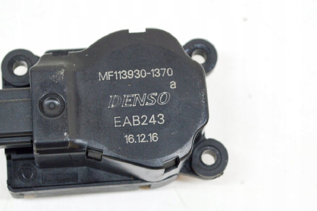 фото №6, Привід двигуна кришки обігрівача jaguar f-pace x761 mf113930-1370 2017