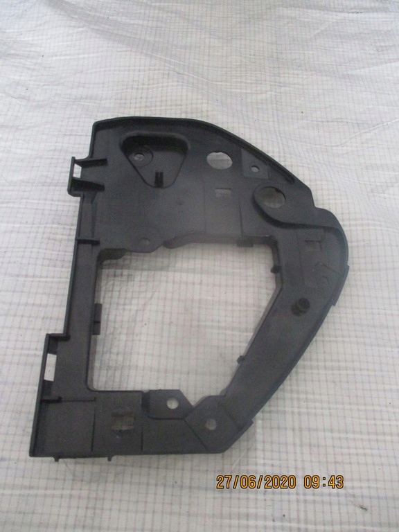 фото №6, Рамка предохранителей audi a3 8l leon 8l0858387a