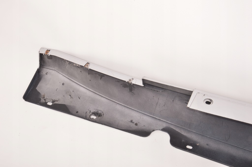 фото №7, Maserati granturismo молдинг порог правая серебристая