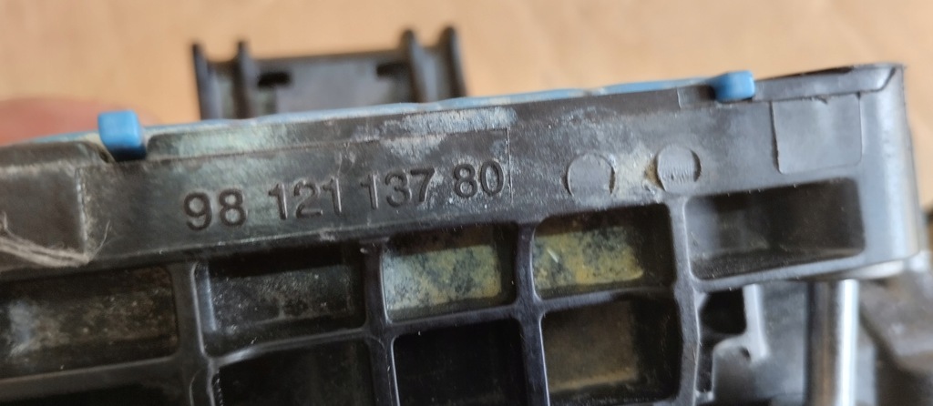 фото №6, Корпус термостата термостат opel astra l vi 1.5 blue hdi 23r 9812113780