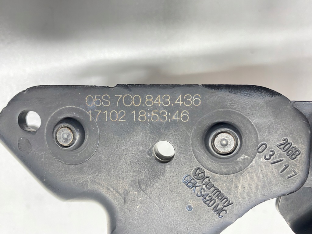 фото №2, Подрамник направляющая ролик дверь правая задняя vw crafter ii 7c0 2017-