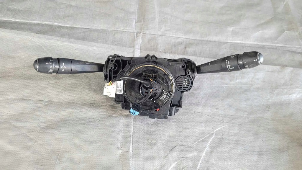 фото №1, Переключатель комбинированный citroen ds5 lift 98199448zd