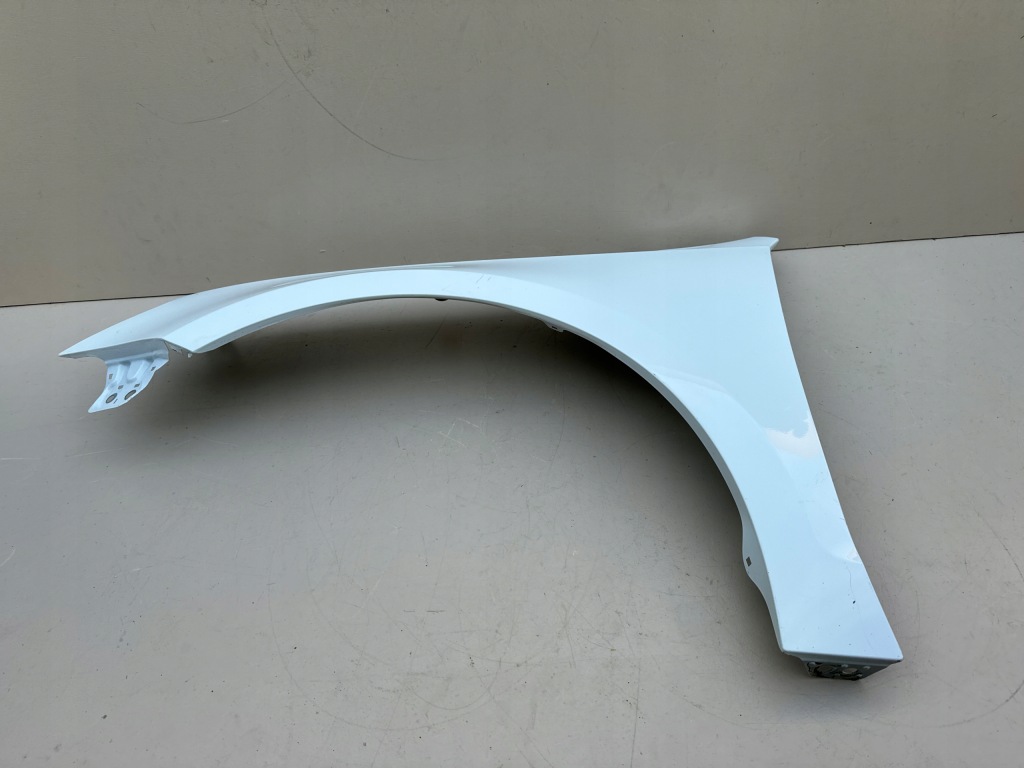 Купити Vw jetta iv 4 10-18r крило лівий передній передні