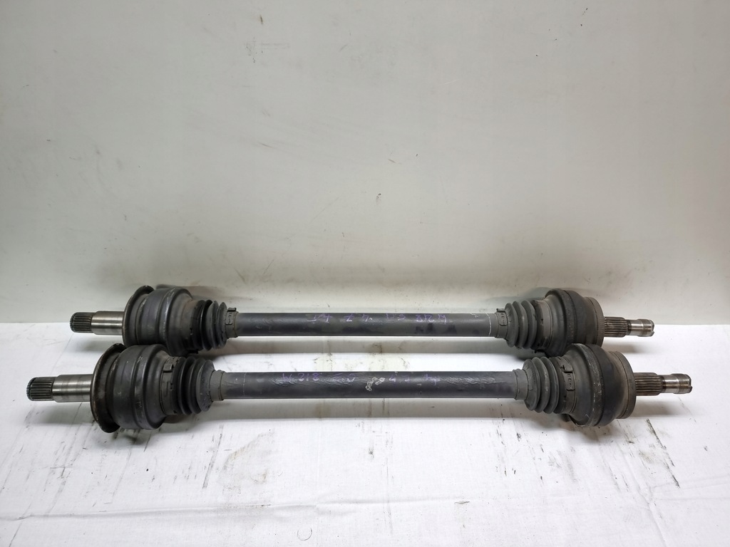 фото №1, Mercedes cls w218 218 4,7 550 приводной вал задняя задняя 278