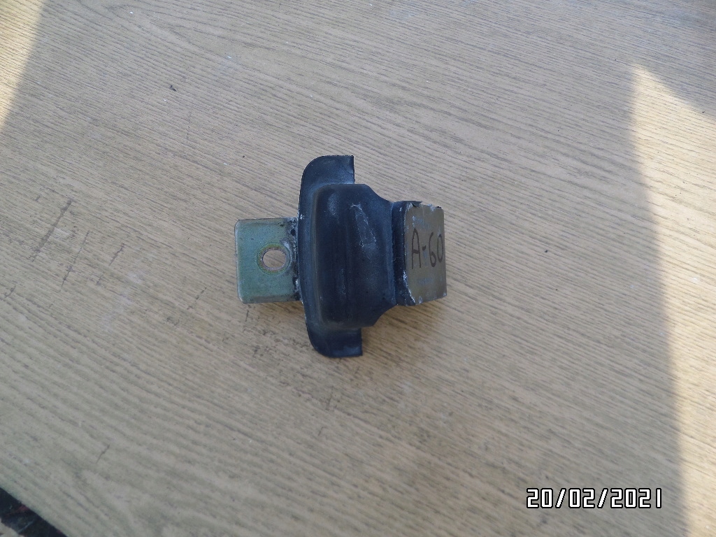 фото №1, Отбойник дверь левых боковых trafic ii 312382e