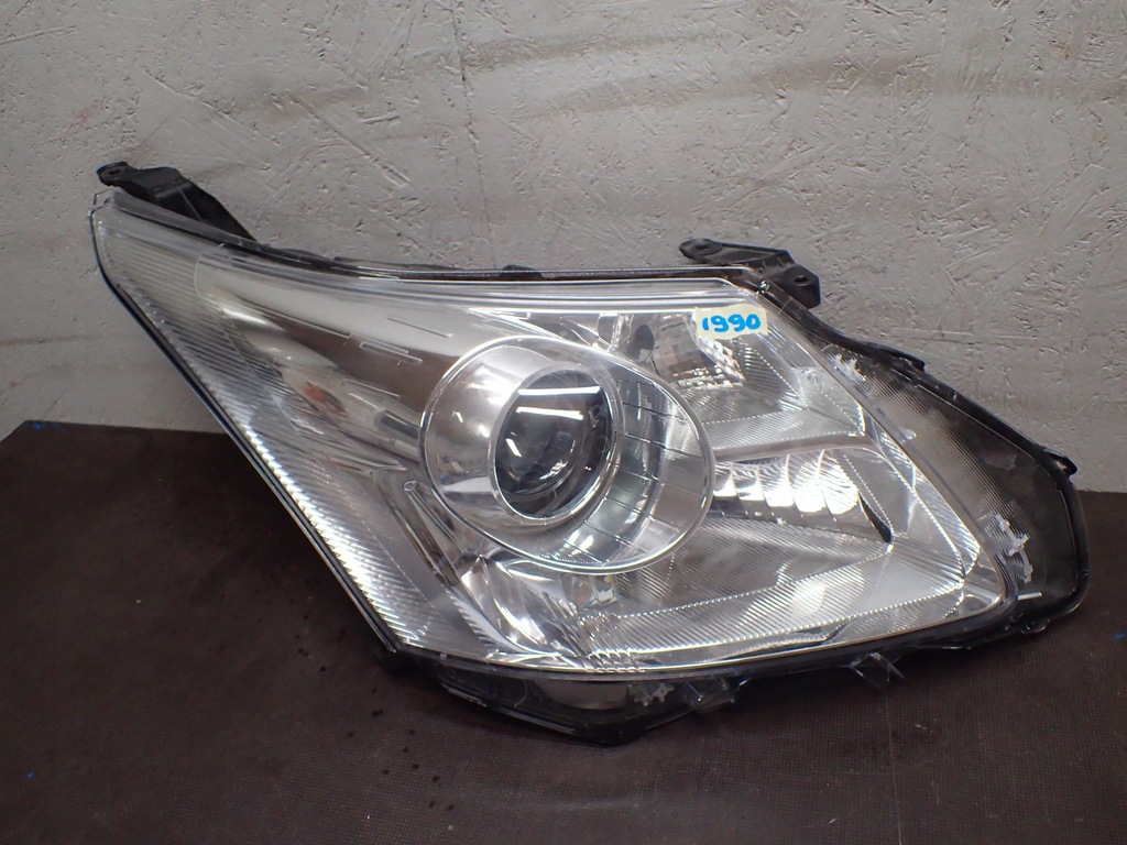 фото №1, Лампа перед правая toyota avensis t27 линза