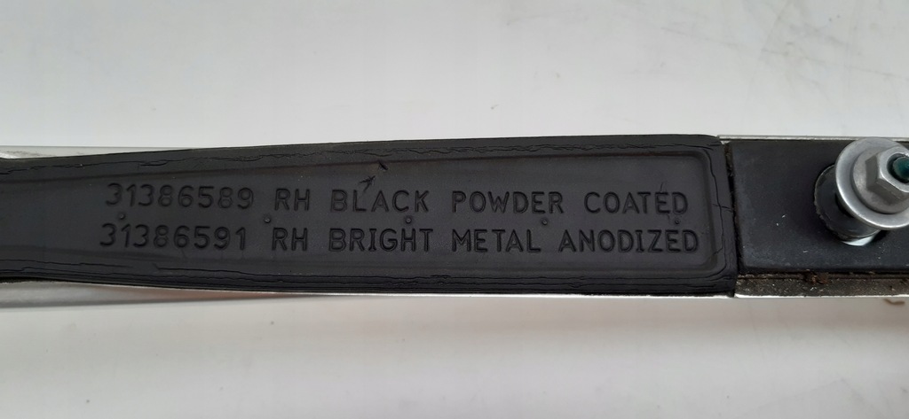 фото №9, Volvo v90 рейлинги кровельные 32216715, 32216714