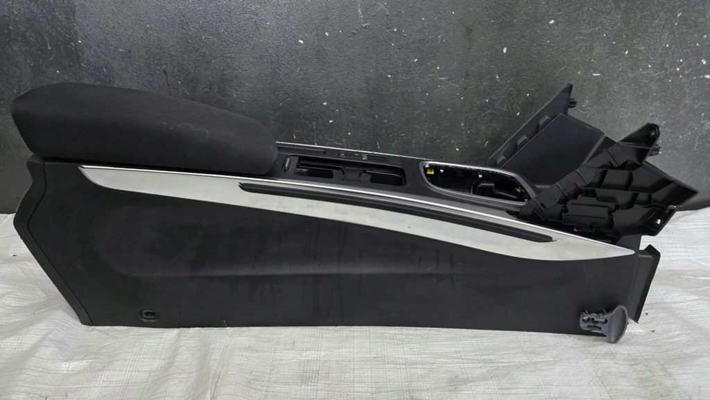 фото №1, Туннель средний подлокотник renault megane iv